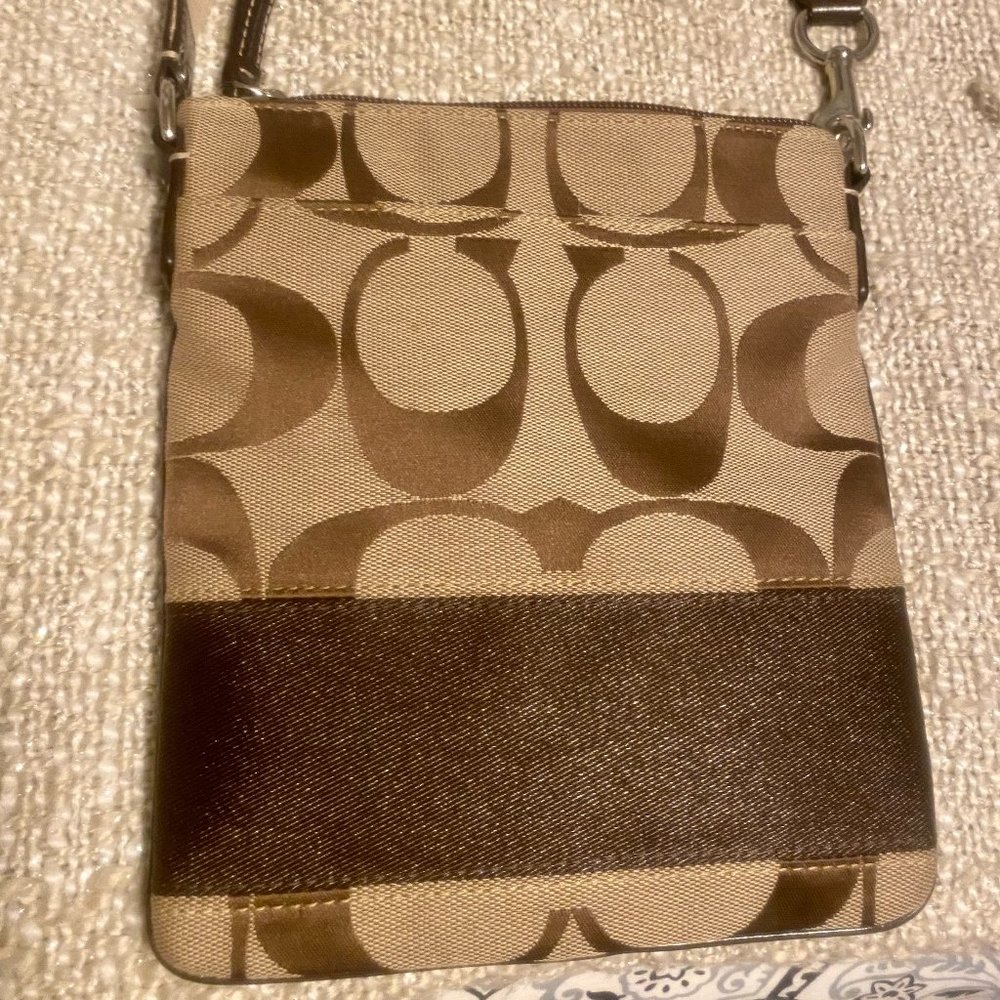 Wow! Coach Crossbody Bag Wow!